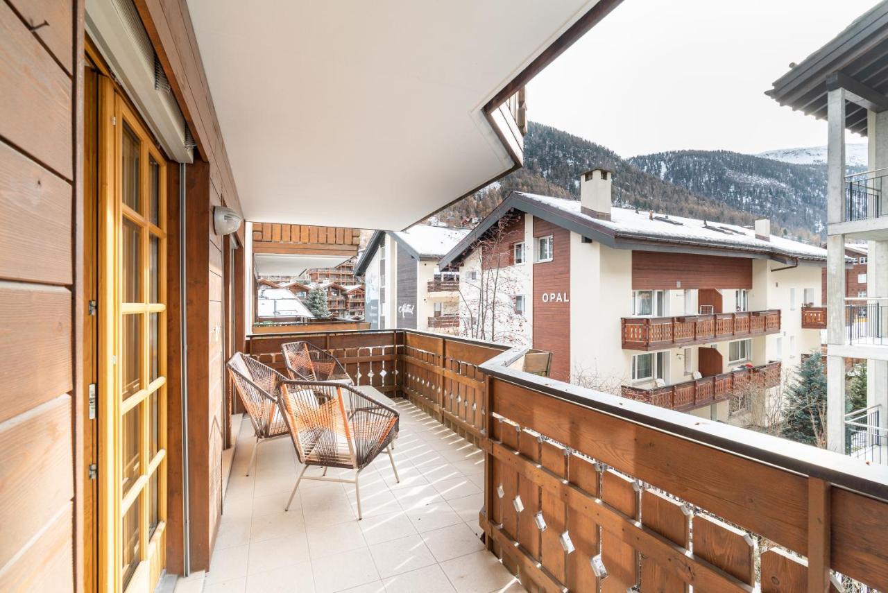 Vrony Apartments By Hotel Walliserhof Zermatt Exterior foto